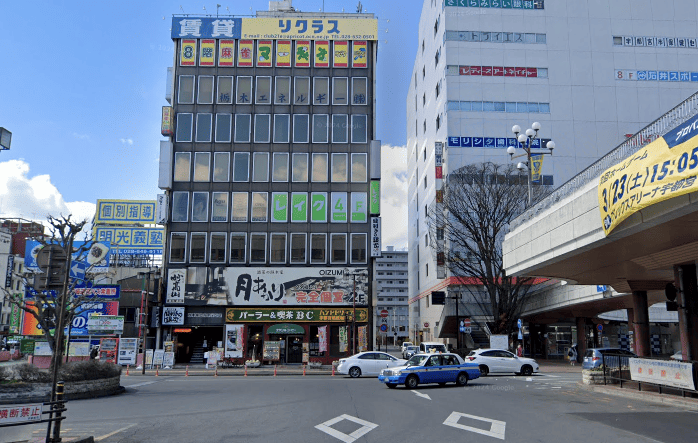 ABCクリニック宇都宮院が入っている白木屋ビルをJR宇都宮駅北口から見た景色です。